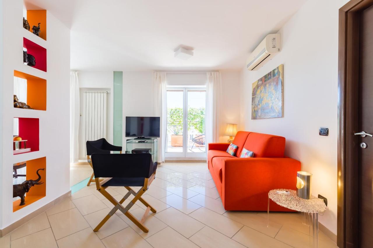 N'Attic A Vomero Penthouse Terrace By Napoliapartments Εξωτερικό φωτογραφία
